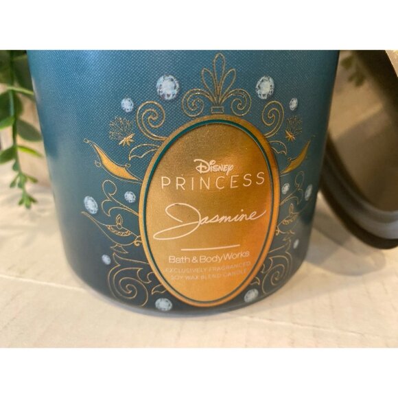 Bath & Body Works Disney Limited Edition “Jasmine” NEW 3 Wick Candle - Picture 2 of 7